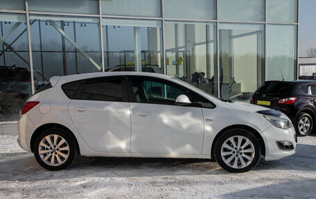Opel Astra J, 2012 год, 645 000 рублей, 6 фотография