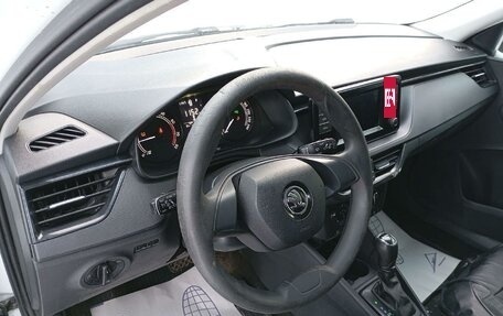 Skoda Rapid II, 2021 год, 840 020 рублей, 6 фотография