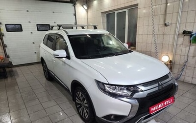 Mitsubishi Outlander III рестайлинг 3, 2021 год, 2 450 000 рублей, 1 фотография