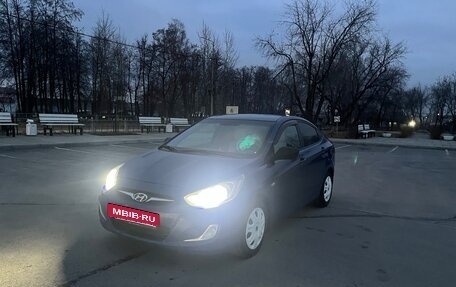 Hyundai Solaris II рестайлинг, 2013 год, 730 000 рублей, 2 фотография