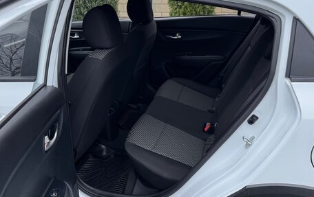 KIA Rio IV, 2018 год, 1 597 000 рублей, 9 фотография