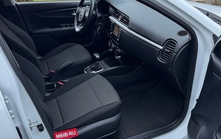 KIA Rio IV, 2018 год, 1 597 000 рублей, 7 фотография