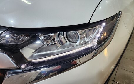 Mitsubishi Outlander III рестайлинг 3, 2021 год, 2 450 000 рублей, 5 фотография