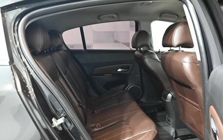 Chevrolet Cruze II, 2013 год, 800 000 рублей, 13 фотография