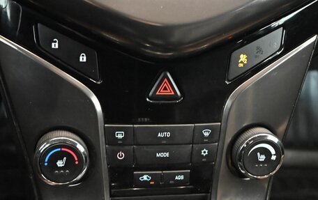 Chevrolet Cruze II, 2013 год, 800 000 рублей, 20 фотография