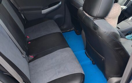 Toyota Prius, 2010 год, 930 000 рублей, 12 фотография