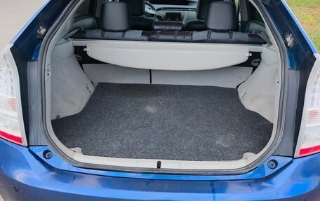 Toyota Prius, 2010 год, 930 000 рублей, 17 фотография