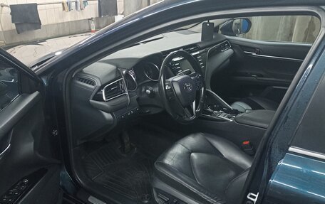 Toyota Camry, 2019 год, 2 200 000 рублей, 9 фотография