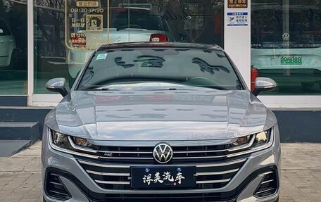 Volkswagen Passat CC, 2022 год, 4 280 000 рублей, 2 фотография