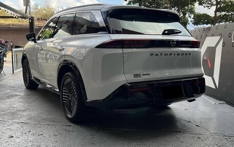 Nissan Pathfinder, 2025 год, 5 990 000 рублей, 2 фотография