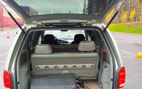 Plymouth Voyager III, 2000 год, 395 000 рублей, 2 фотография