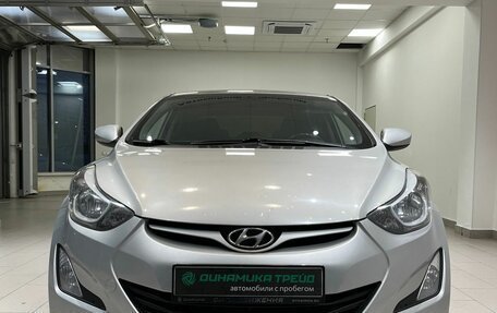 Hyundai Elantra V, 2015 год, 900 000 рублей, 2 фотография