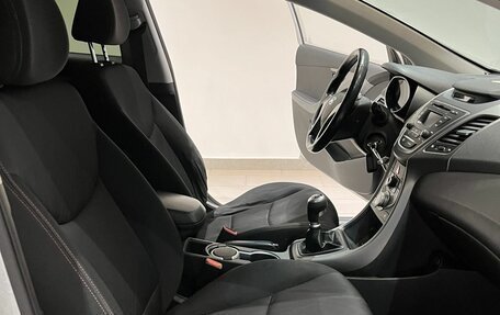 Hyundai Elantra V, 2015 год, 900 000 рублей, 17 фотография