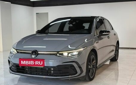 Volkswagen Golf VIII, 2022 год, 1 730 000 рублей, 3 фотография