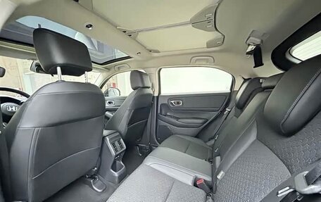 Honda Vezel, 2023 год, 2 050 000 рублей, 11 фотография