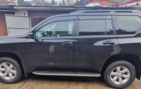 Toyota Land Cruiser Prado 150 рестайлинг 2, 2015 год, 4 500 000 рублей, 8 фотография