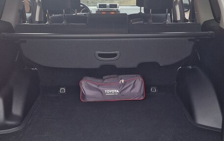 Toyota Land Cruiser Prado 150 рестайлинг 2, 2015 год, 4 500 000 рублей, 20 фотография