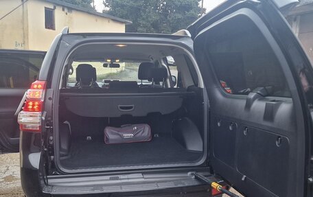 Toyota Land Cruiser Prado 150 рестайлинг 2, 2015 год, 4 500 000 рублей, 18 фотография