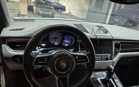 Porsche Macan I рестайлинг, 2017 год, 8 000 000 рублей, 13 фотография