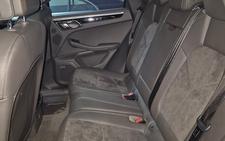 Porsche Macan I рестайлинг, 2017 год, 8 000 000 рублей, 3 фотография