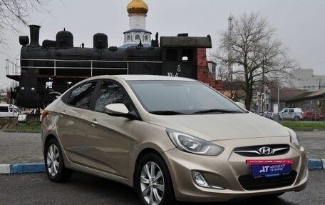Hyundai Solaris II рестайлинг, 2011 год, 810 000 рублей, 4 фотография
