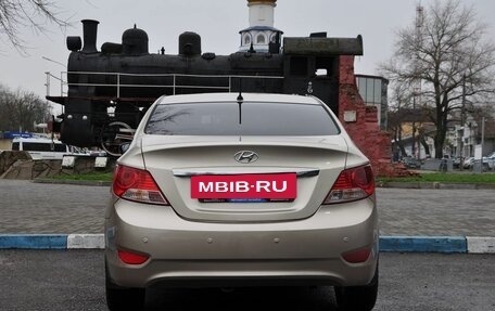 Hyundai Solaris II рестайлинг, 2011 год, 810 000 рублей, 7 фотография