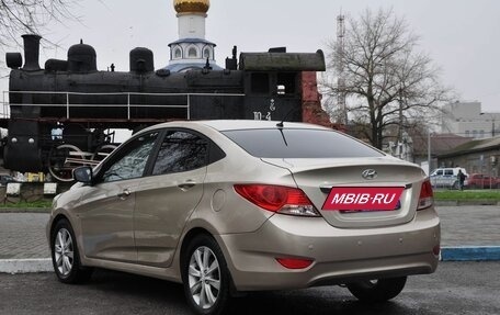 Hyundai Solaris II рестайлинг, 2011 год, 810 000 рублей, 8 фотография