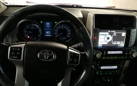 Toyota Land Cruiser Prado 150 рестайлинг 2, 2010 год, 2 727 000 рублей, 2 фотография