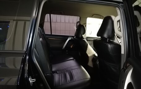 Toyota Land Cruiser Prado 150 рестайлинг 2, 2010 год, 2 727 000 рублей, 6 фотография