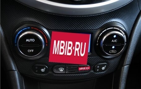 Hyundai Solaris II рестайлинг, 2011 год, 810 000 рублей, 24 фотография