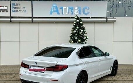 BMW 5 серия, 2021 год, 4 890 000 рублей, 2 фотография