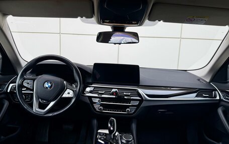 BMW 5 серия, 2021 год, 4 890 000 рублей, 10 фотография