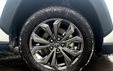 Toyota RAV4, 2025 год, 4 390 000 рублей, 9 фотография