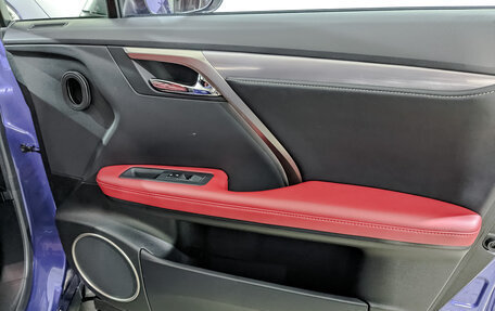 Lexus RX IV рестайлинг, 2020 год, 5 700 000 рублей, 25 фотография
