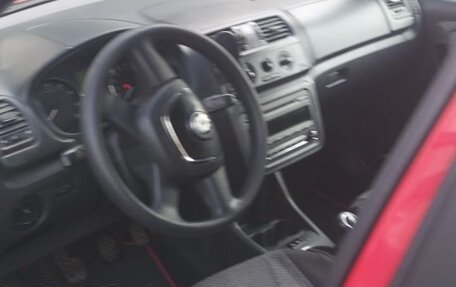 Skoda Fabia II, 2013 год, 250 000 рублей, 3 фотография