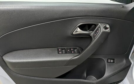 Volkswagen Polo VI (EU Market), 2020 год, 1 090 000 рублей, 11 фотография