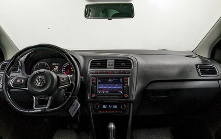 Volkswagen Polo VI (EU Market), 2020 год, 1 090 000 рублей, 22 фотография