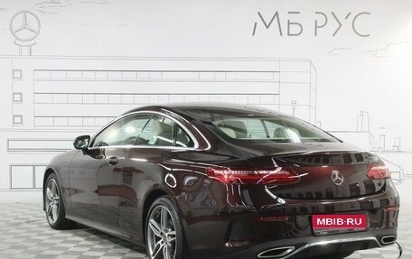 Mercedes-Benz E-Класс, 2018 год, 5 050 000 рублей, 8 фотография