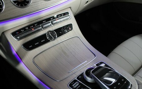 Mercedes-Benz E-Класс, 2018 год, 5 050 000 рублей, 20 фотография