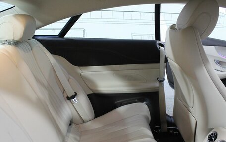 Mercedes-Benz E-Класс, 2018 год, 5 050 000 рублей, 28 фотография
