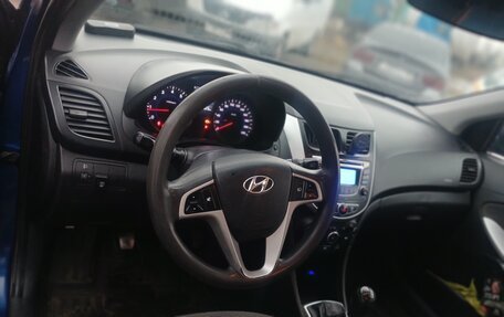 Hyundai Solaris II рестайлинг, 2014 год, 450 000 рублей, 10 фотография