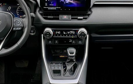 Toyota RAV4, 2025 год, 4 350 000 рублей, 13 фотография