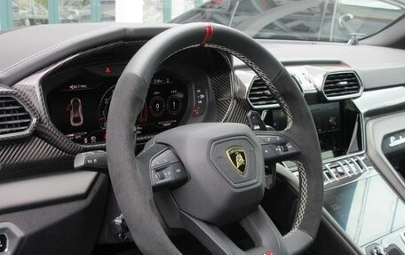 Lamborghini Urus I, 2023 год, 30 200 000 рублей, 10 фотография