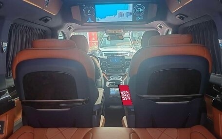 Mercedes-Benz V-Класс, 2022 год, 10 500 044 рублей, 10 фотография