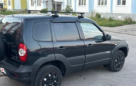 Chevrolet Niva I рестайлинг, 2015 год, 458 000 рублей, 3 фотография