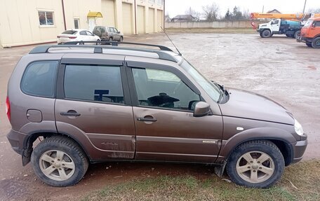 Chevrolet Niva I рестайлинг, 2016 год, 450 000 рублей, 4 фотография
