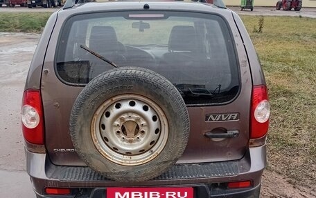 Chevrolet Niva I рестайлинг, 2016 год, 450 000 рублей, 3 фотография