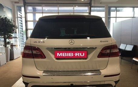 Mercedes-Benz M-Класс, 2012 год, 1 990 000 рублей, 4 фотография