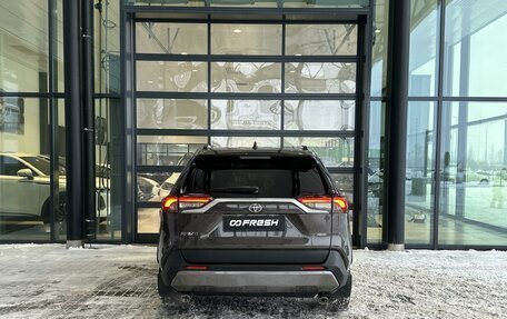 Toyota RAV4, 2020 год, 2 890 000 рублей, 4 фотография