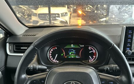 Toyota RAV4, 2020 год, 2 890 000 рублей, 7 фотография